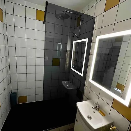 De 35 M2 Confortable شقة اُنتوني
